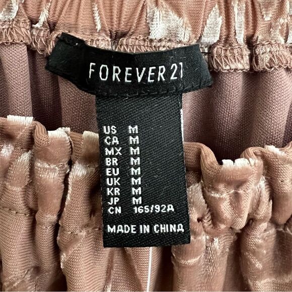 Taupe Velvet Floral Accents size medium Forever 21 New!🏷 - Picture 6 of 16